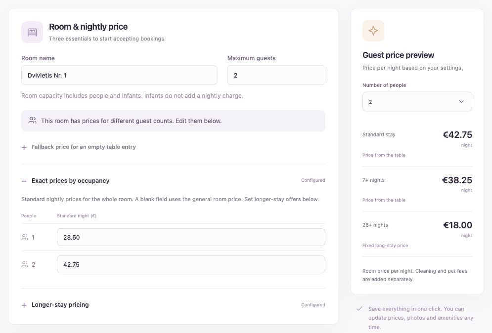 naktelė.lt room editor showing prices, guest capacity and longer stay offer settings
